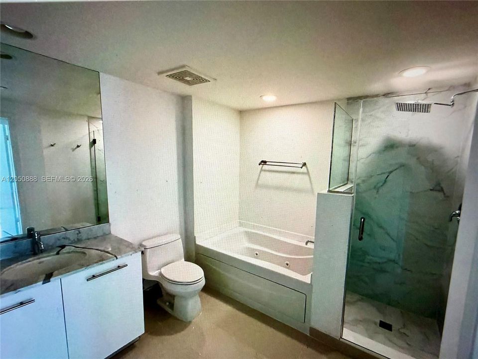 For Rent: $3,350 (1 beds, 1 baths, 754 Square Feet)
