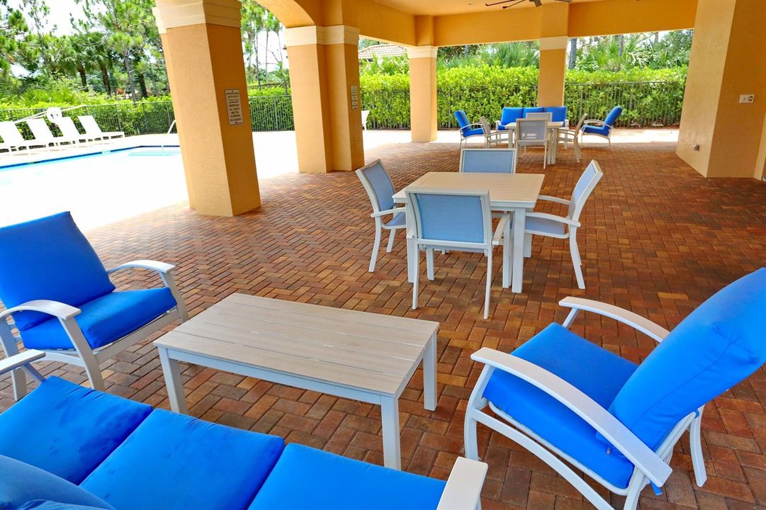 COMMUNITY CABANA