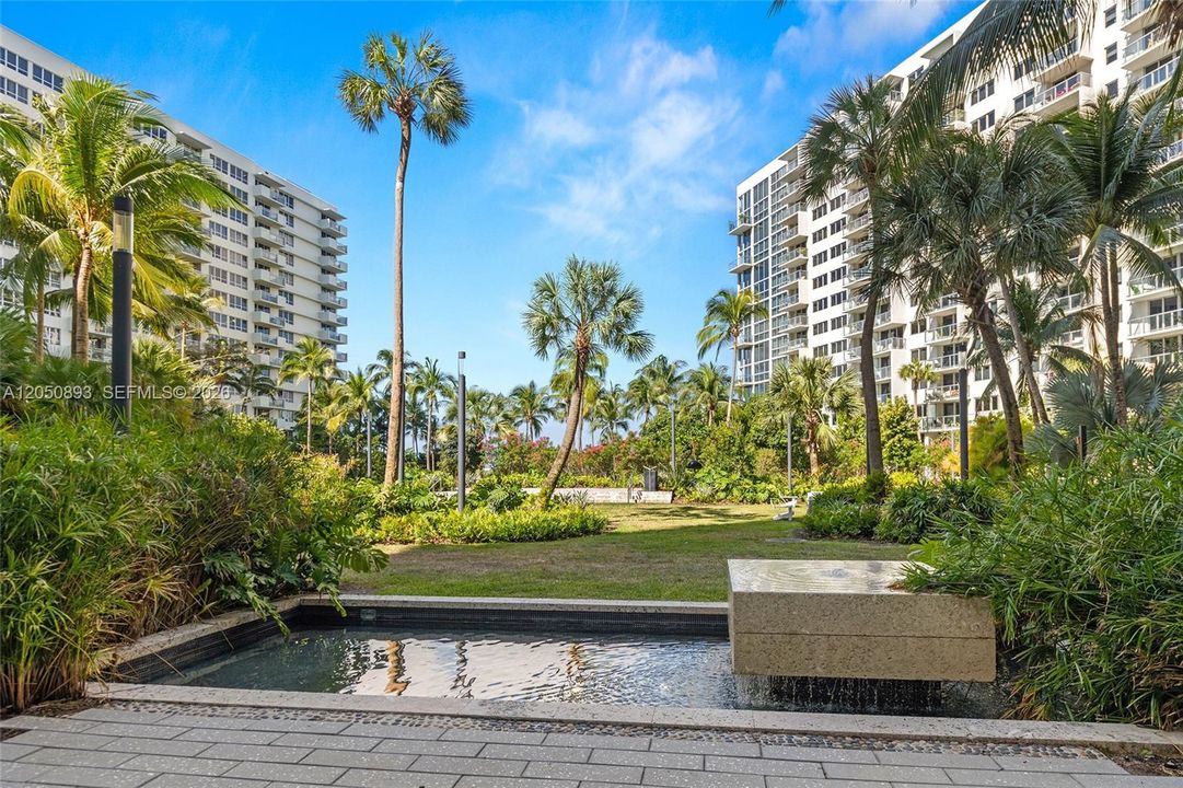 For Rent: $2,800 (1 beds, 1 baths, 788 Square Feet)