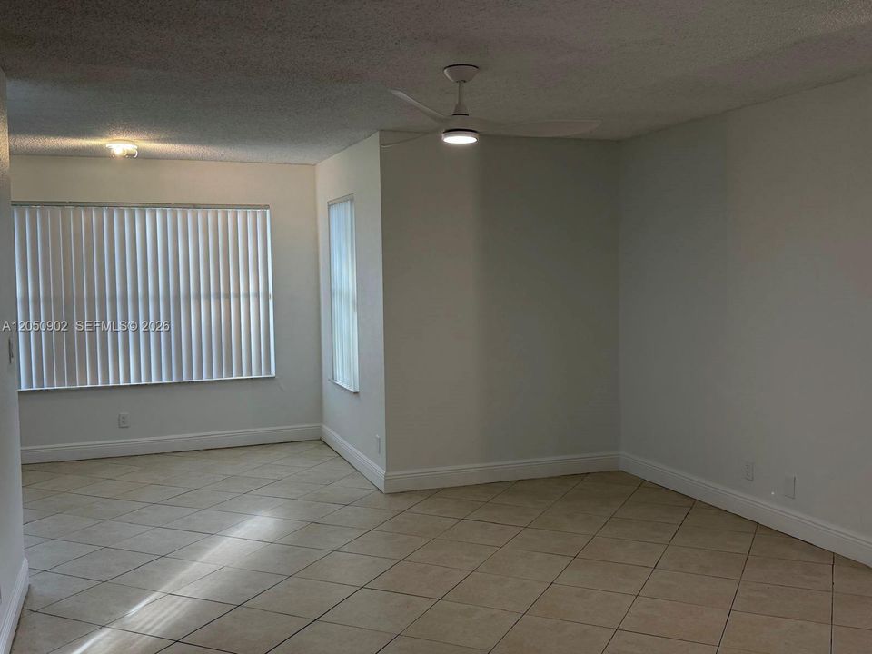 For Rent: $2,190 (2 beds, 2 baths, 1065 Square Feet)