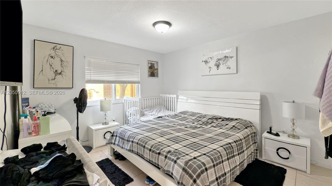 For Sale: $255,000 (3 beds, 2 baths, 1196 Square Feet)