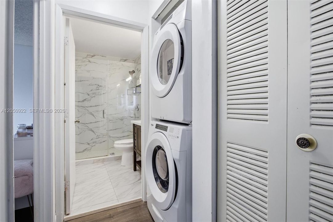 На продажу: $415,000 (3 спален, 2 ванн, 1160 Квадратных фут)