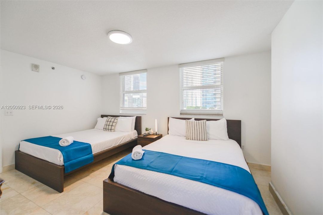 For Rent: $5,500 (3 beds, 2 baths, 1232 Square Feet)