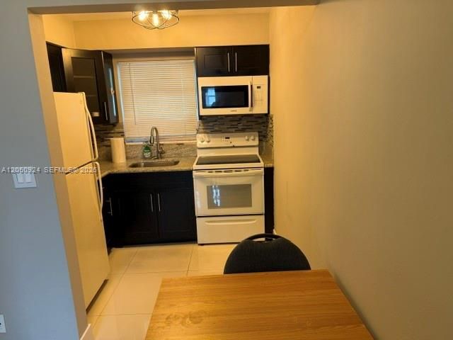 В аренду: $1,750 (1 спален, 1 ванн, 750 Квадратных фут)