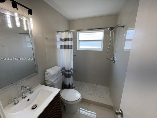 В аренду: $1,750 (1 спален, 1 ванн, 750 Квадратных фут)