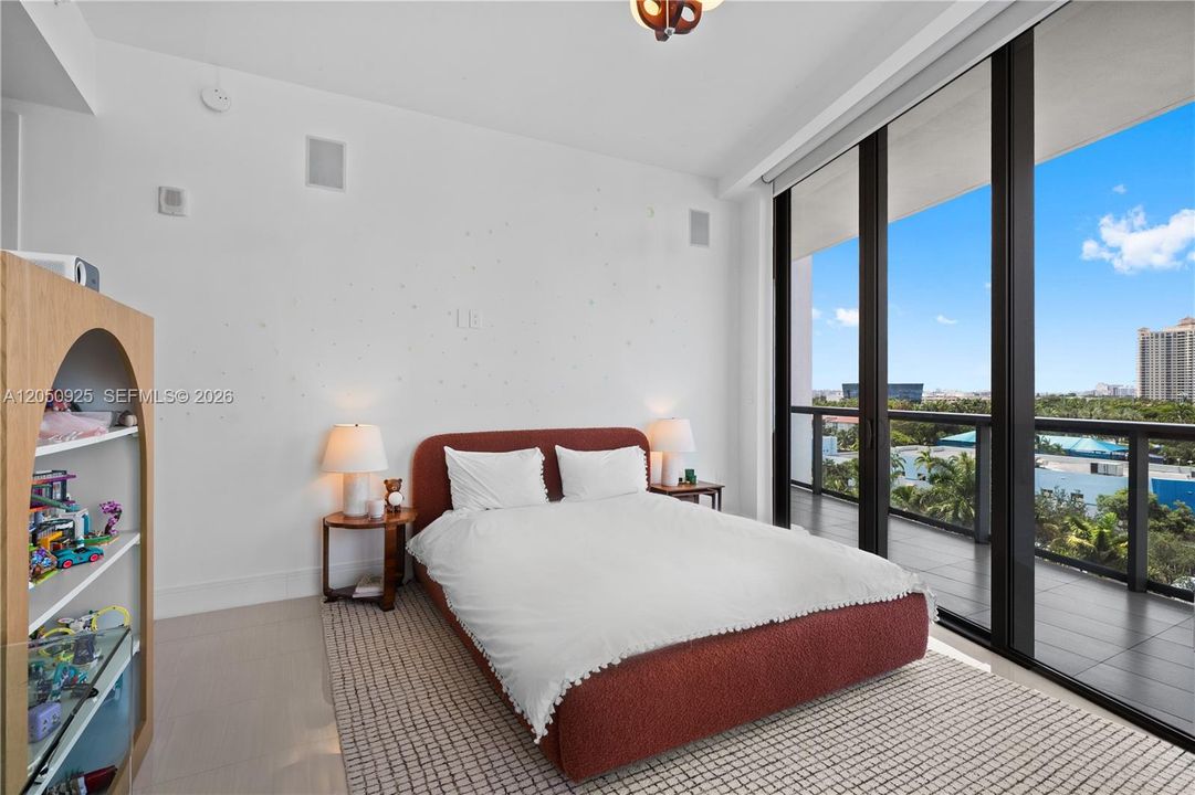 For Rent: $13,000 (3 beds, 4 baths, 2518 Square Feet)