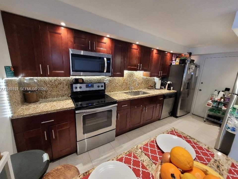 En Renta: $3,000 (2 camas, 2 baños, 1251 Pies cuadrados)