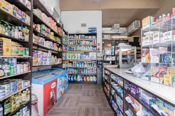 На продажу: $345,000 (1 спален, 1 ванн, 723 Квадратных фут)
