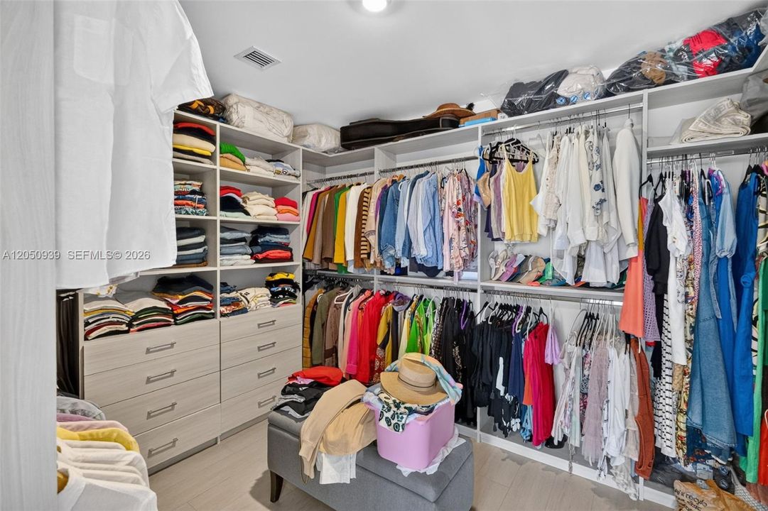В аренду: $12,000 (4 спален, 4 ванн, 2988 Квадратных фут)