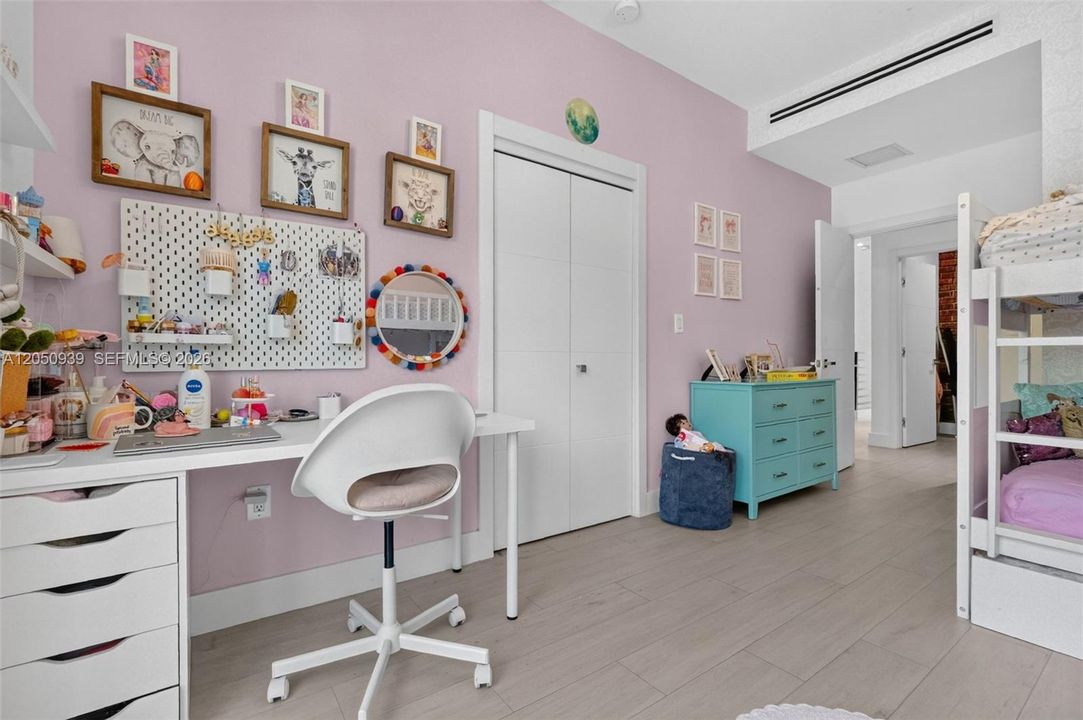 В аренду: $12,000 (4 спален, 4 ванн, 2988 Квадратных фут)