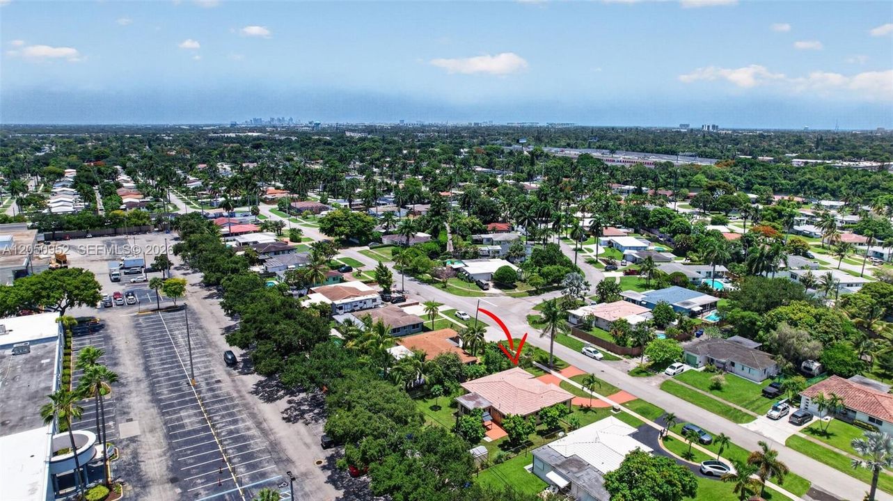На продажу: $619,900 (3 спален, 2 ванн, 1408 Квадратных фут)