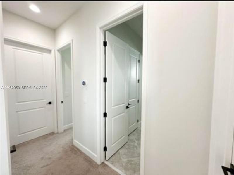 En Venta: $649,900 (4 camas, 3 baños, 2165 Pies cuadrados)