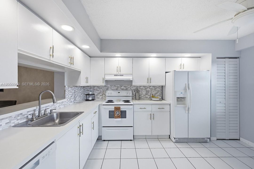 En Venta: $249,900 (2 camas, 2 baños, 1192 Pies cuadrados)