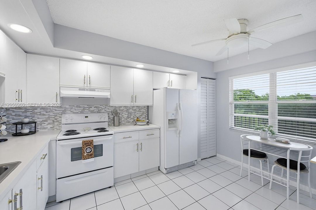 En Venta: $249,900 (2 camas, 2 baños, 1192 Pies cuadrados)