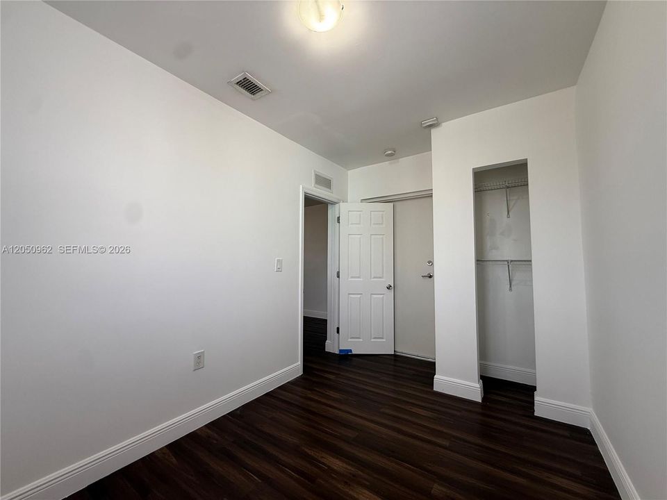 For Rent: $2,075 (2 beds, 1 baths, 750 Square Feet)