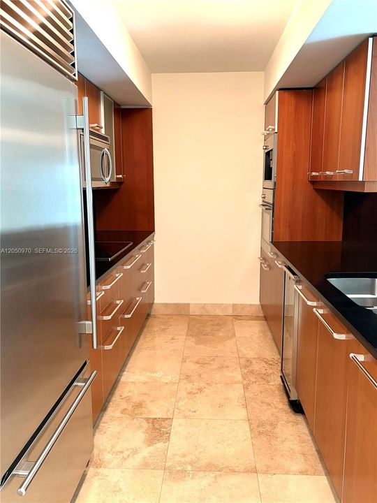For Rent: $5,400 (2 beds, 2 baths, 1293 Square Feet)