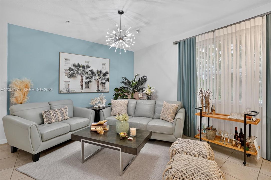 For Sale: $299,000 (3 beds, 2 baths, 1151 Square Feet)