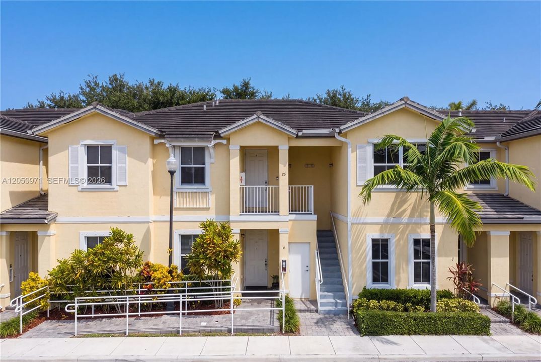 For Sale: $299,000 (3 beds, 2 baths, 1151 Square Feet)