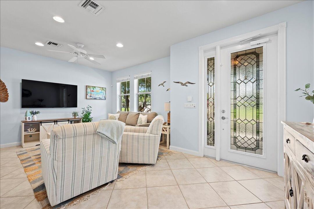 Living Room with Easy Indoor Flow