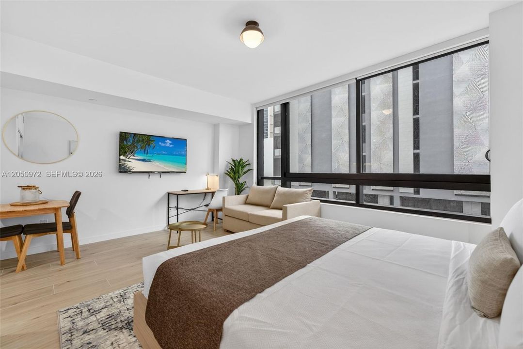 For Sale: $435,000 (0 beds, 1 baths, 392 Square Feet)