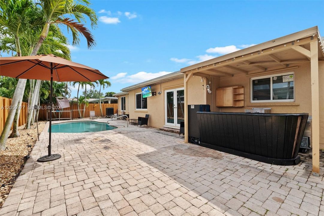extended corner yard