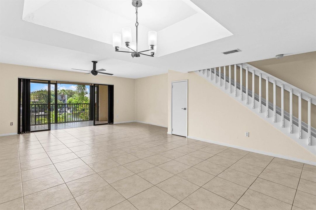 010-210CaptainsWalk-711-DelrayBeach-FL-3