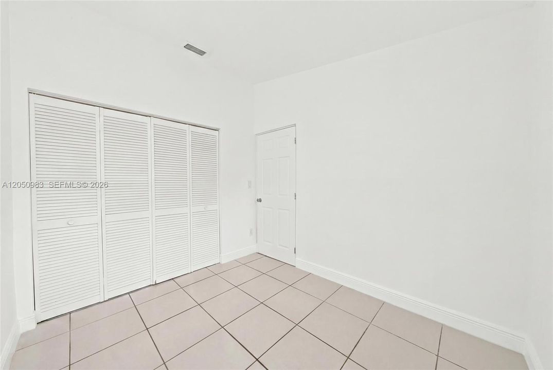 For Sale: $470,000 (3 beds, 1 baths, 1015 Square Feet)