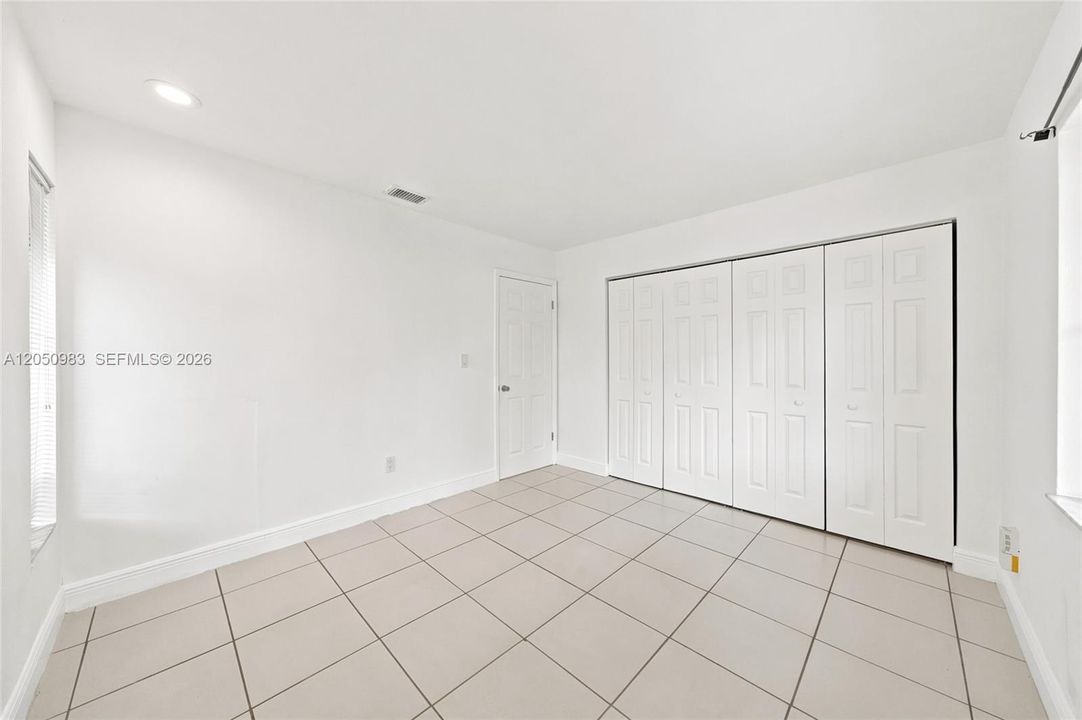 For Sale: $470,000 (3 beds, 1 baths, 1015 Square Feet)