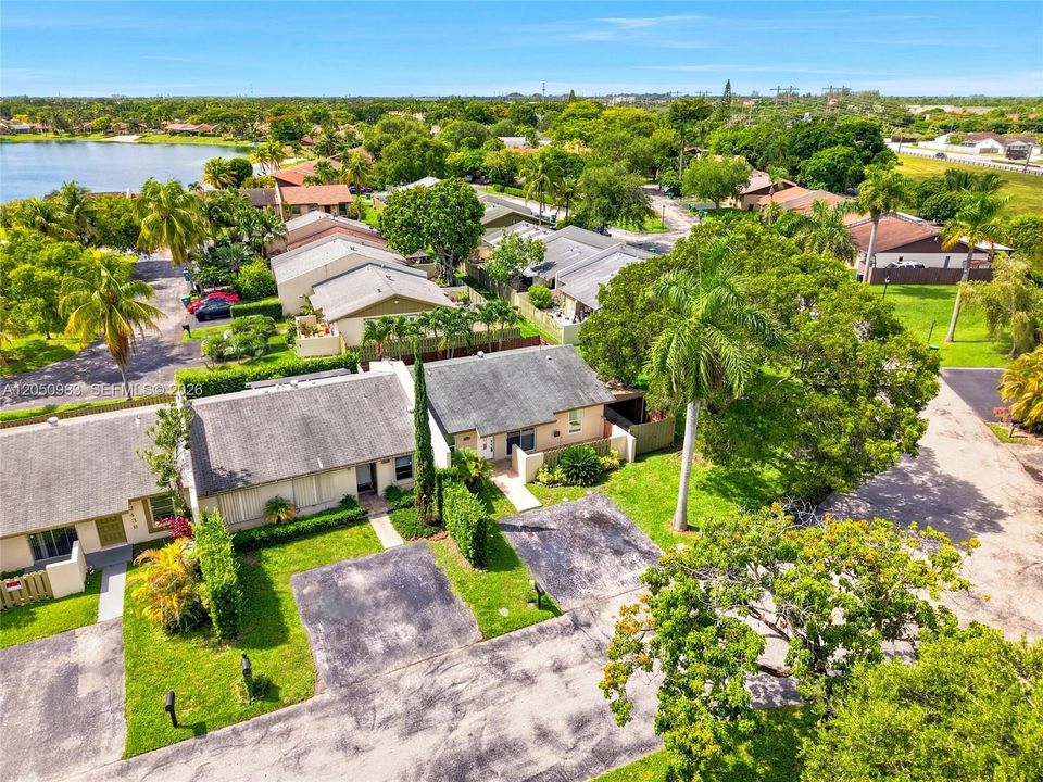For Sale: $470,000 (3 beds, 1 baths, 1015 Square Feet)