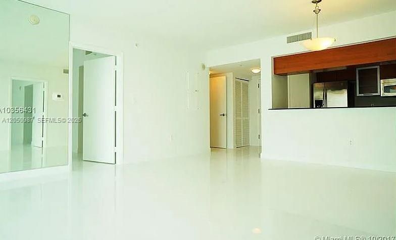 For Sale: $815,000 (2 beds, 2 baths, 1307 Square Feet)