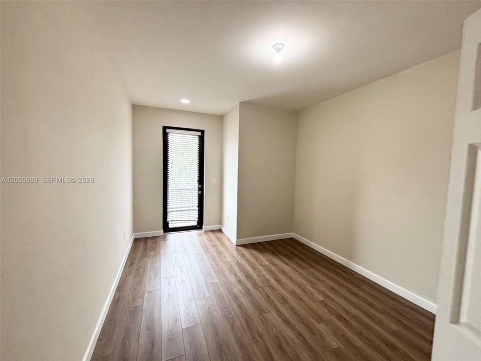 В аренду: $4,190 (4 спален, 3 ванн, 2206 Квадратных фут)