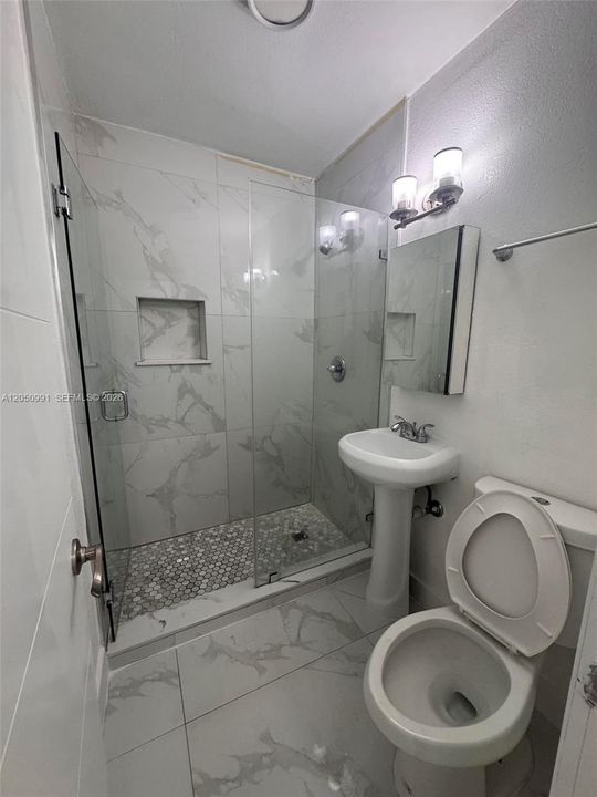 В аренду: $3,800 (3 спален, 2 ванн, 2572 Квадратных фут)