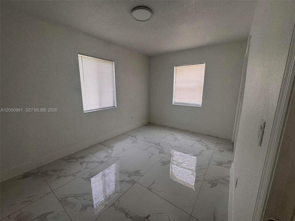 В аренду: $3,800 (3 спален, 2 ванн, 2572 Квадратных фут)