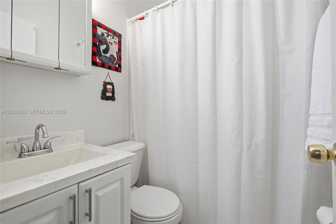 For Sale: $420,000 (3 beds, 2 baths, 1304 Square Feet)