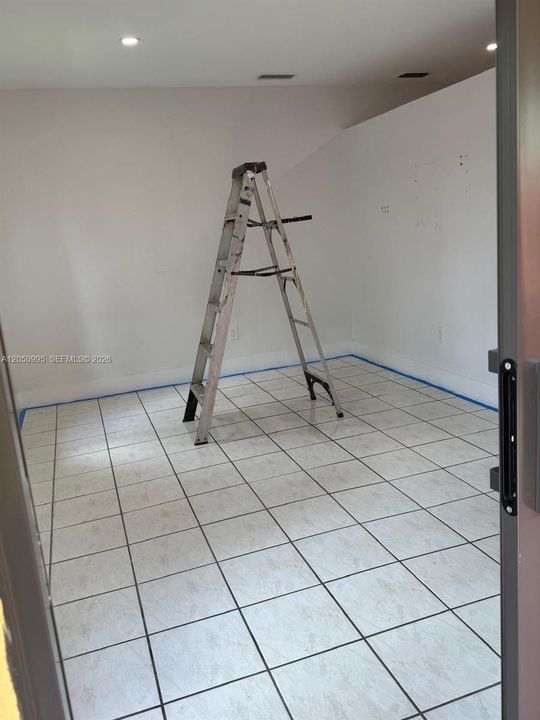 En Renta: $1,400 (1 camas, 1 baños, 2243 Pies cuadrados)