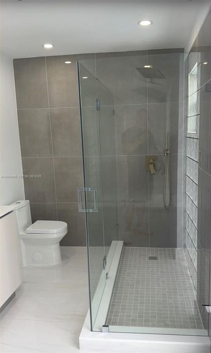 В аренду: $8,100 (4 спален, 3 ванн, 2279 Квадратных фут)