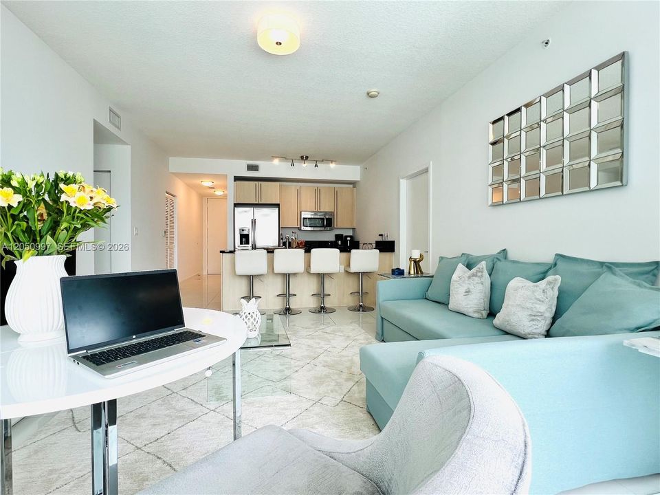 For Rent: $4,500 (2 beds, 2 baths, 1024 Square Feet)