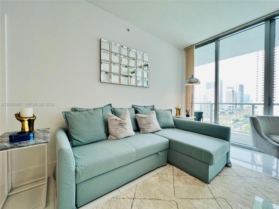 For Rent: $4,500 (2 beds, 2 baths, 1024 Square Feet)