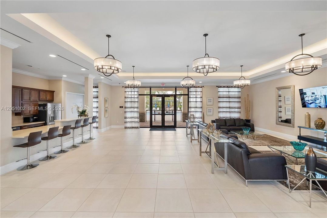 Active With Contract: $330,000 (2 beds, 2 baths, 1422 Square Feet)