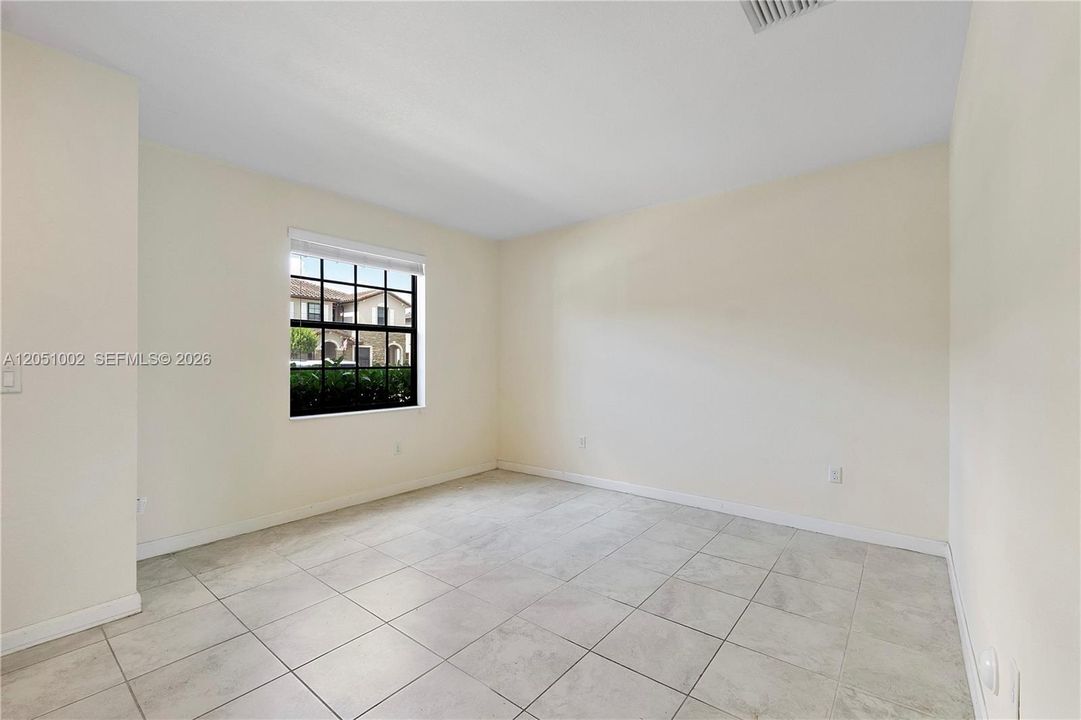 Active With Contract: $330,000 (2 beds, 2 baths, 1422 Square Feet)