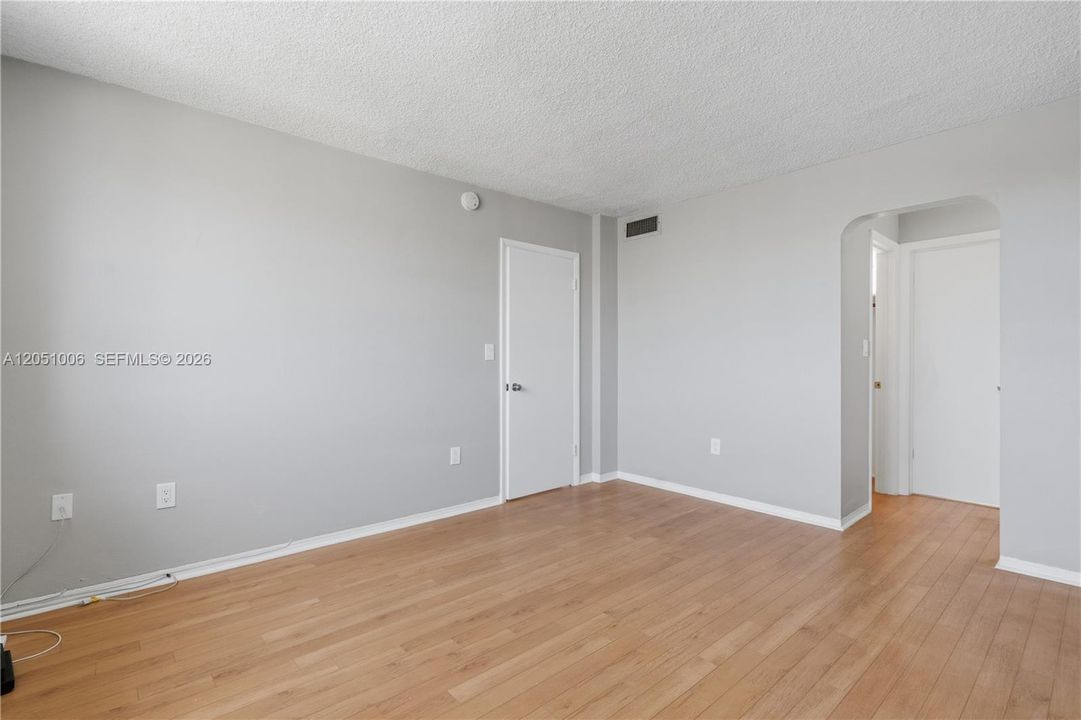 В аренду: $1,650 (1 спален, 1 ванн, 768 Квадратных фут)