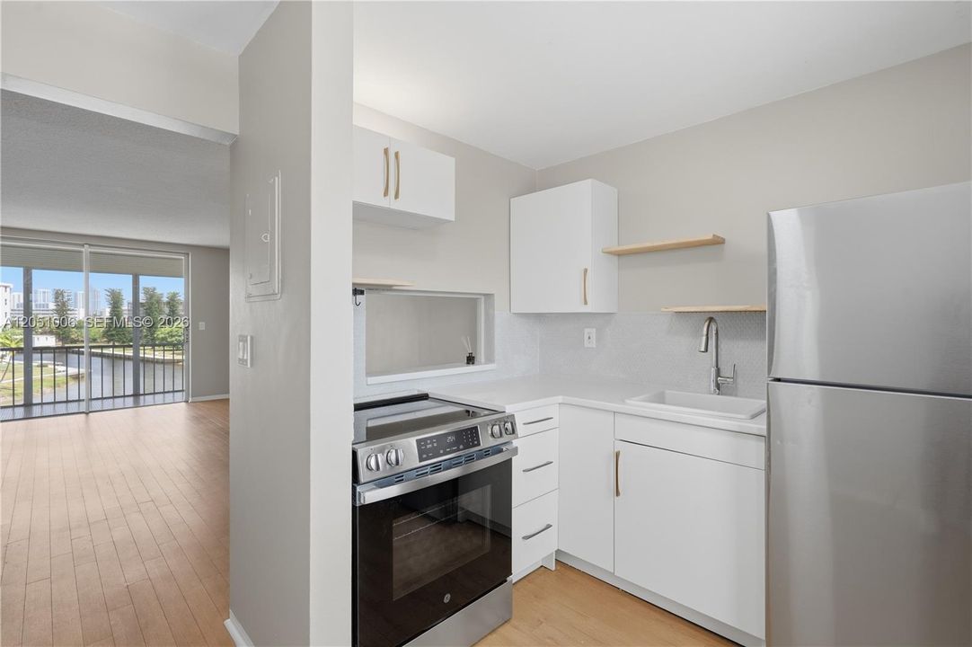В аренду: $1,650 (1 спален, 1 ванн, 768 Квадратных фут)