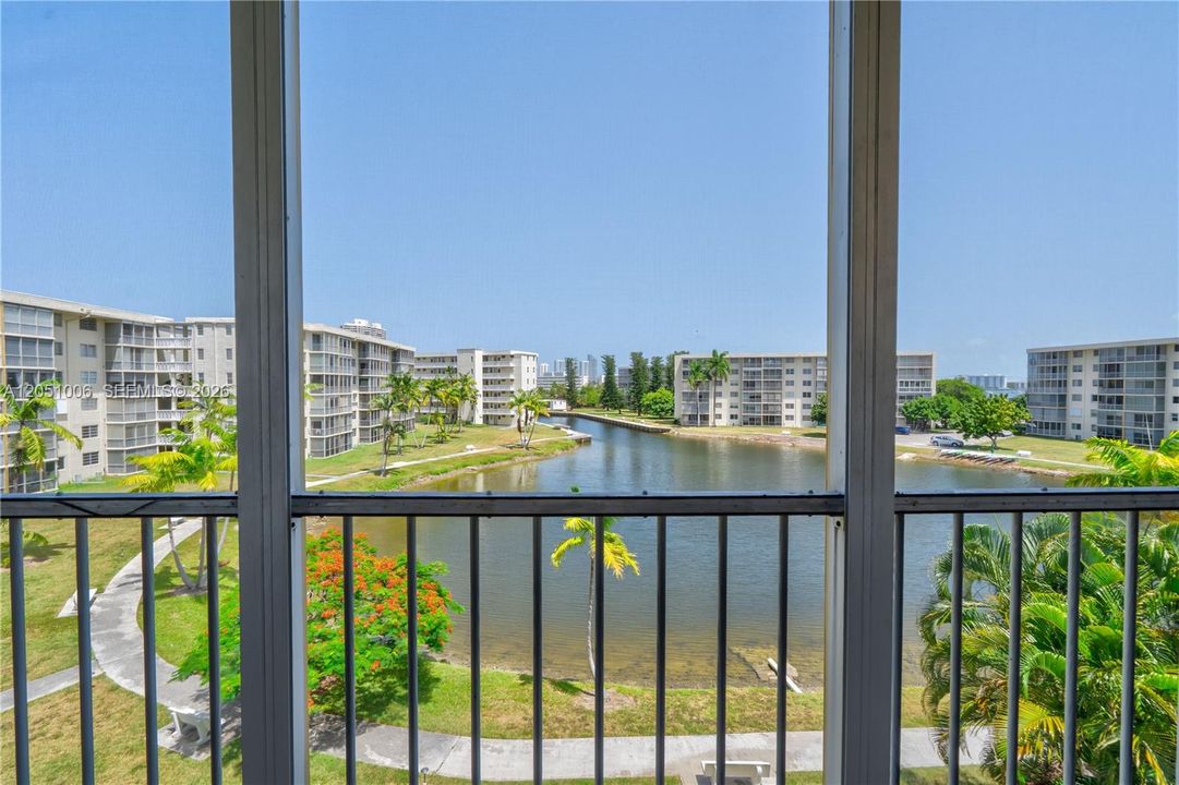 В аренду: $1,650 (1 спален, 1 ванн, 768 Квадратных фут)