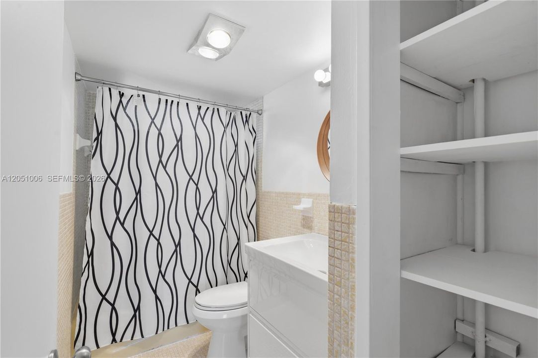 В аренду: $1,650 (1 спален, 1 ванн, 768 Квадратных фут)