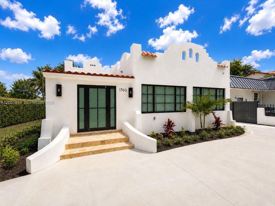 For Sale: $1,795,000 (5 beds, 4 baths, 2164 Square Feet)