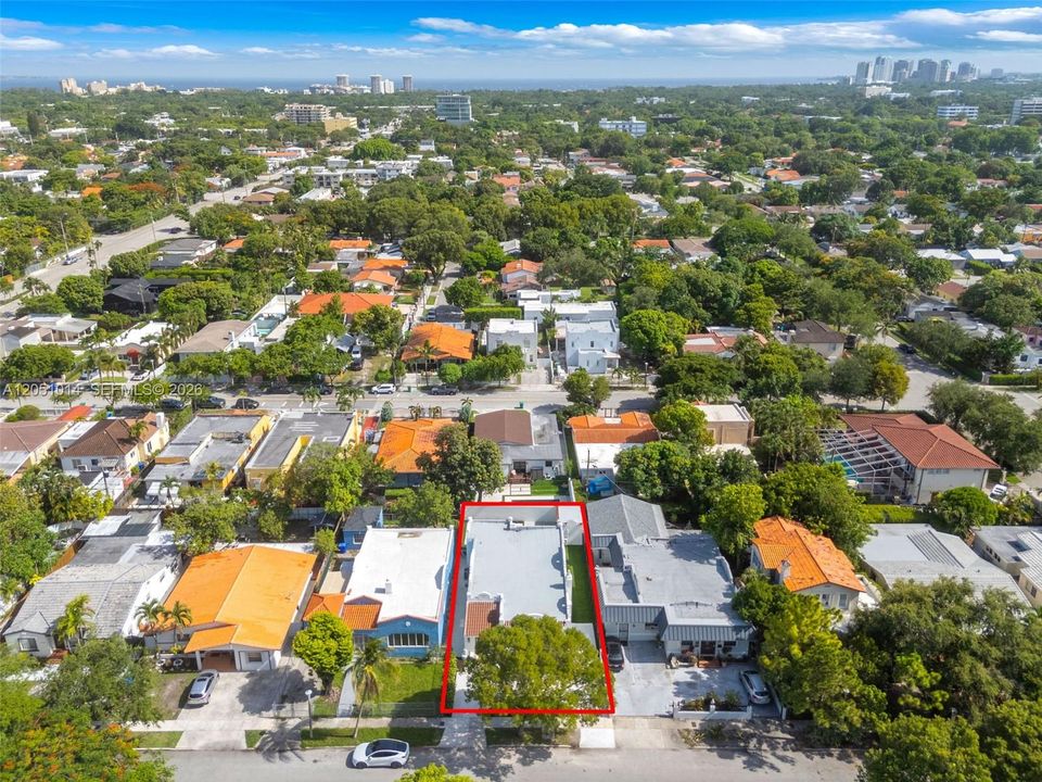 Недавно продано: $1,595,000 (5 спален, 4 ванн, 2164 Квадратных фут)