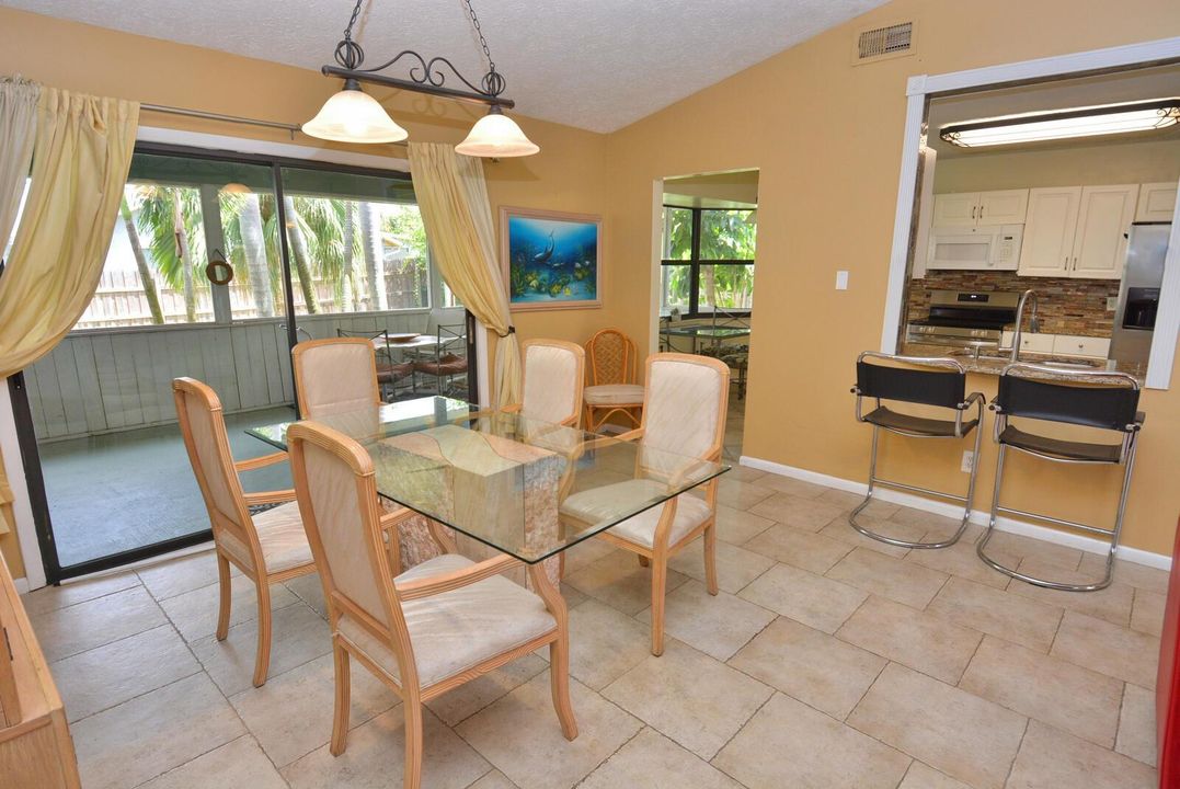 Dining room 2