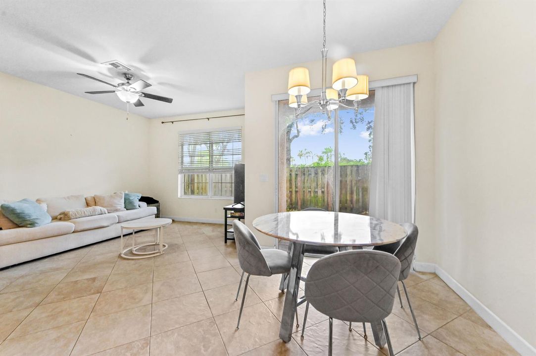 15 Dining area 02
