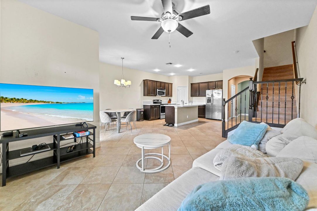 13 Living room 04