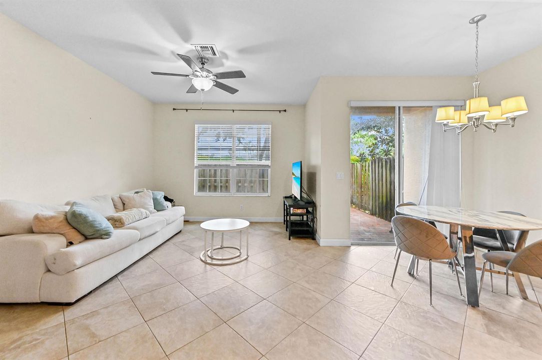 10 Living room 01